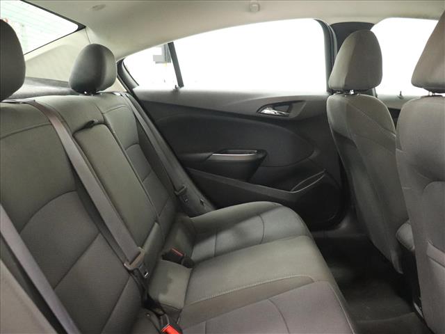 2017 Chevrolet Cruze LT Auto:D13236