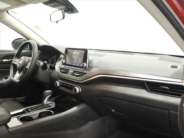 Photo of 2024 Nissan Altima 2.5 SV in Iowa City, IA - 24,  2024 Nissan Altima 2.5 SV:D13160
