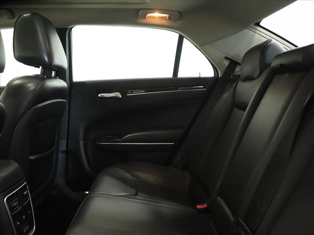 2017 Chrysler 300 C:D13838