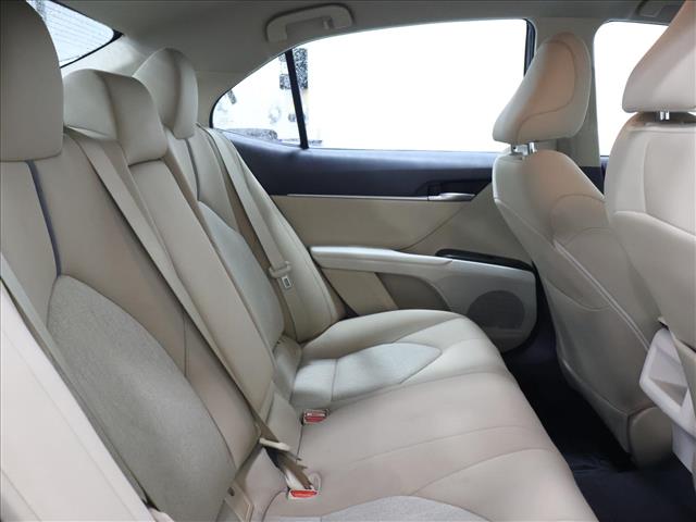 2021 Toyota Camry Hybrid LE:D14031