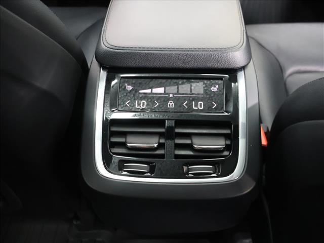 2021 Volvo XC90 T5 Momentum:D14010