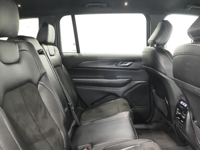 2023 Jeep Grand Cherokee L Altitude:D13213