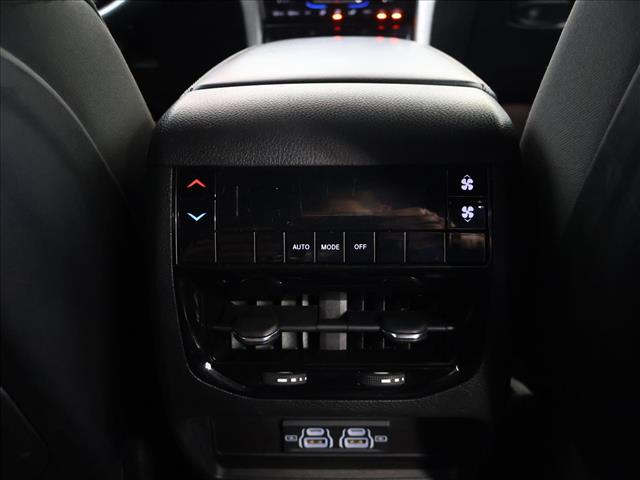2024 Jeep Grand Cherokee L Laredo:D13854