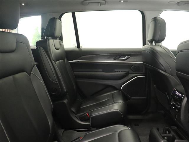Photo of 2021 Jeep Grand Cherokee L Limited in Iowa City, IA - 25,  2021 Jeep Grand Cherokee L Limited:D13090