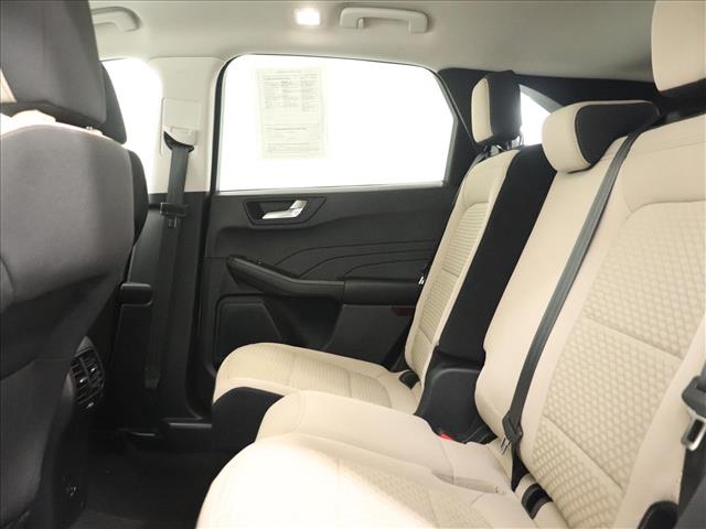 2021 Ford Escape Hybrid SE:D13176