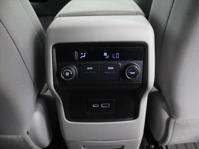 2022 GMC Acadia SLE:D13944