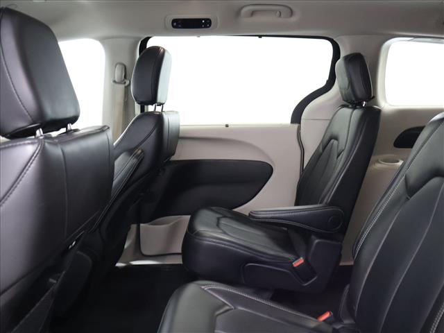 2024 Chrysler Pacifica Touring L:D13895
