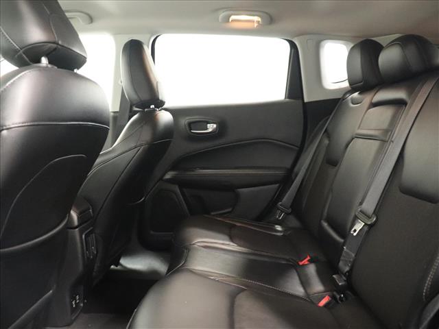 2017 Jeep Compass Latitude:D13511