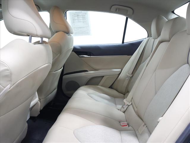 2021 Toyota Camry Hybrid LE:D14031