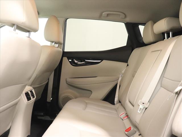 2022 Nissan Rogue Sport SL:D13185A