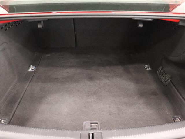 2016 Audi A4 2.0T quattro Premium Plus:D13574