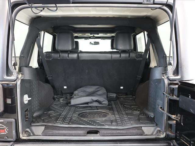 2016 Jeep Wrangler Unlimited Backcountry:D13785