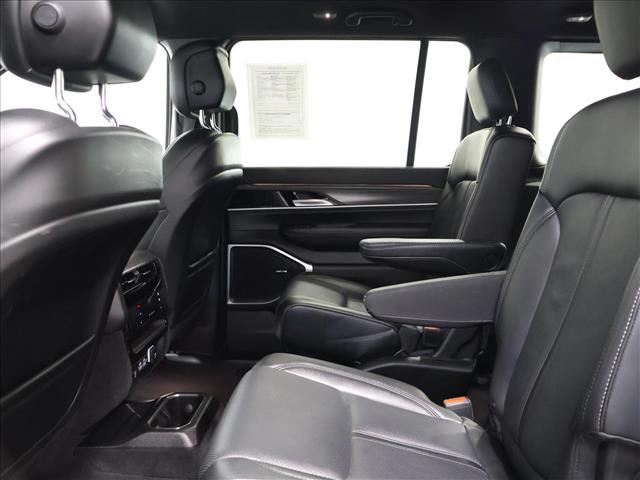 2024 Jeep Wagoneer Series III:D13729