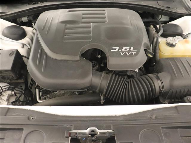 2017 Chrysler 300 C:D13838
