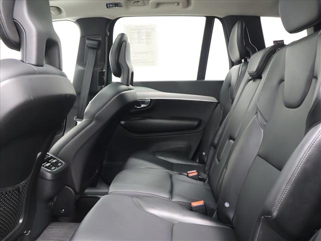 2021 Volvo XC90 T5 Momentum:D14010