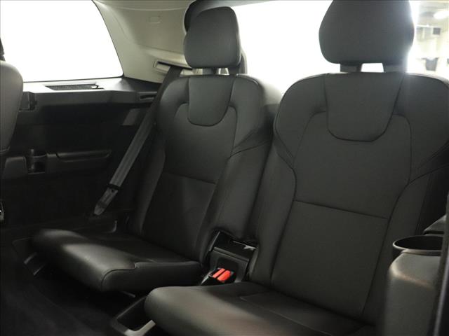 2020 Volvo XC90 T6 Momentum 6-Passenger:D13638