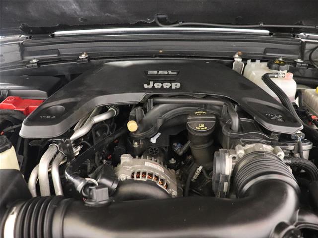 2018 Jeep Wrangler Unlimited Sahara:D13266