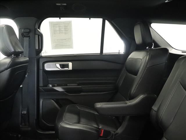 2020 Ford Explorer Limited:D13835