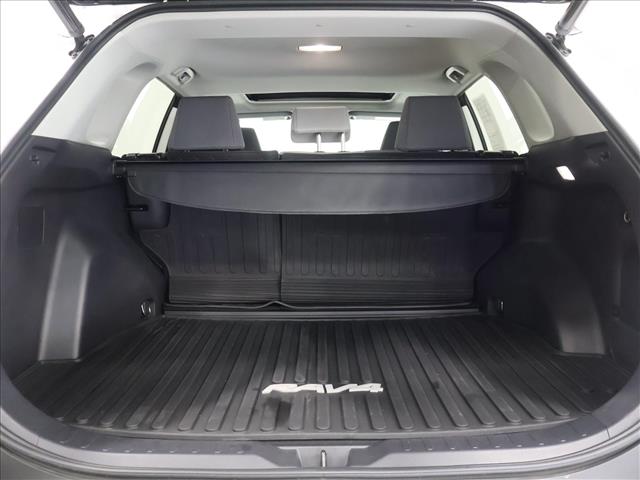 2022 Toyota RAV4 XLE:D13811