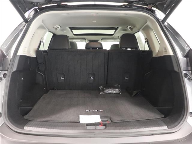 2023 Nissan Rogue SV:D13523