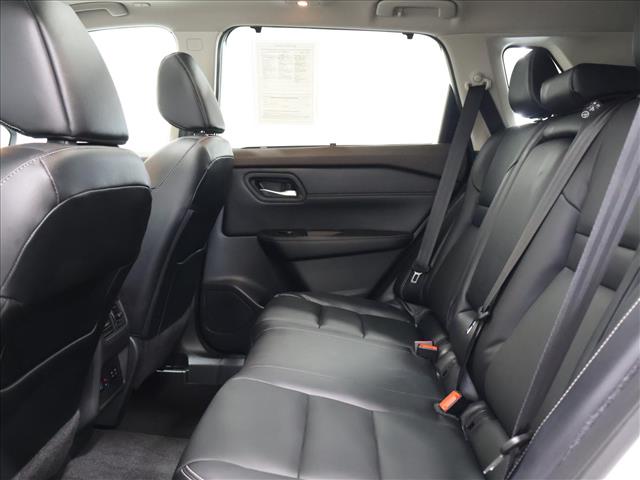 2022 Nissan Rogue SL:D13951