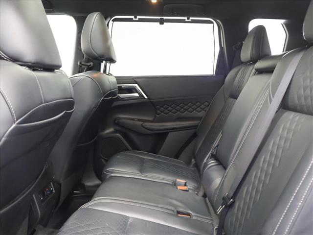 2024 Mitsubishi Outlander SEL Black Edition:D13761