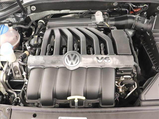 2016 Volkswagen Passat V6 SEL Premium:D13648