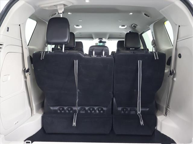 2024 Chrysler Pacifica Plug-In Hybrid Select:D14059