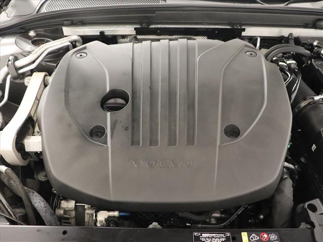 2023 Volvo S60 B5 Plus Dark Theme:D13307