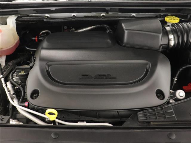 2024 Chrysler Pacifica Touring L:D13580