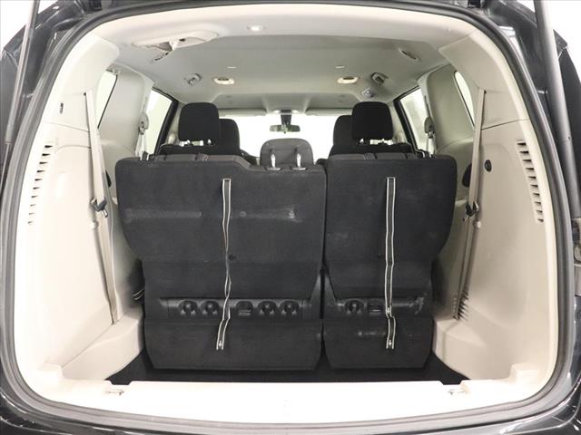 2022 Chrysler Voyager LX:D13311