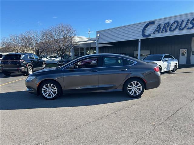 2015 Chrysler 200 Limited:D13023A