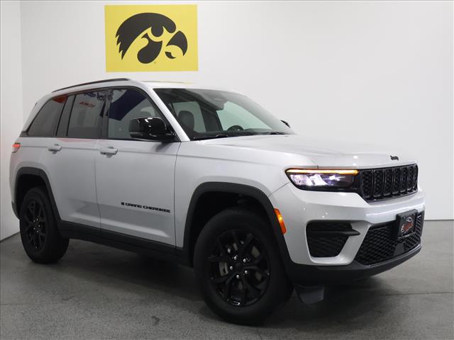 2025 Jeep Grand Cherokee Altitude:D13699