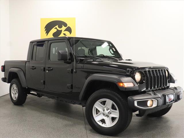 2023 Jeep Gladiator Sport S photo 2