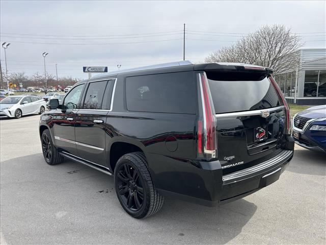2017 Cadillac Escalade ESV Platinum:D13622