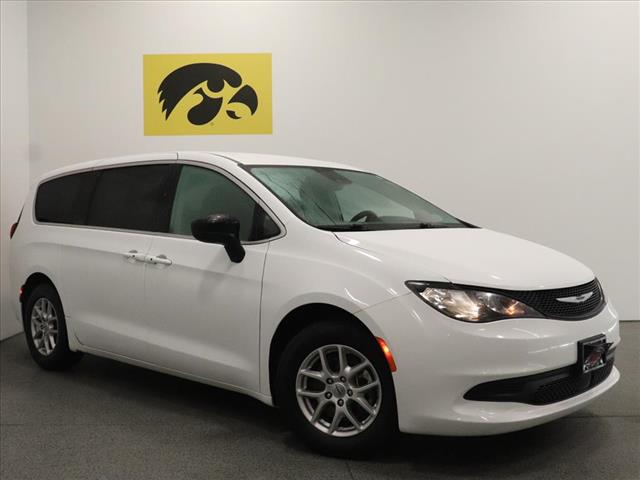 2024 Chrysler Voyager LX:D13312