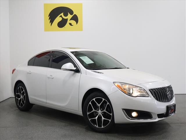 2016 Buick Regal Sport Touring:D13691