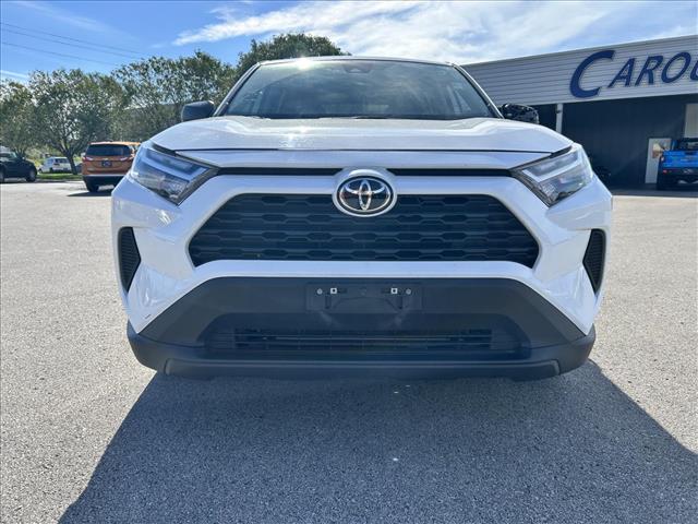 2025 Toyota RAV4 LE:D14085