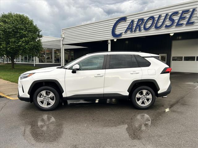 2022 Toyota RAV4 XLE:D13811