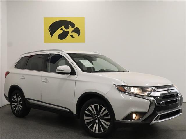 2020 Mitsubishi Outlander SEL photo 2