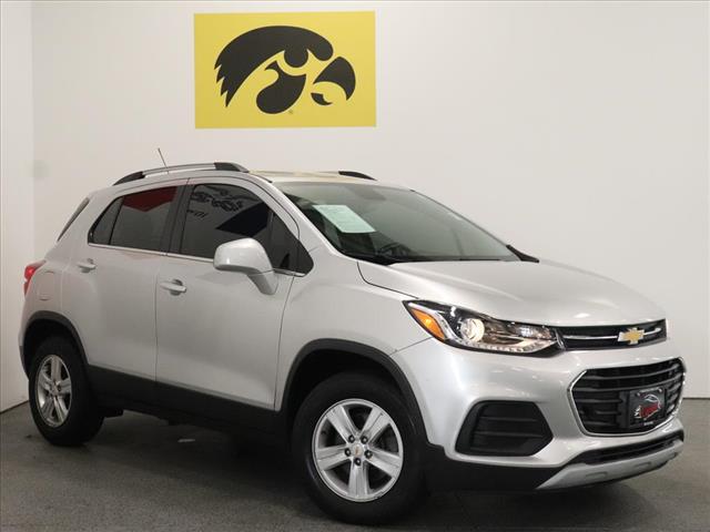 2020 Chevrolet Trax LT photo 2