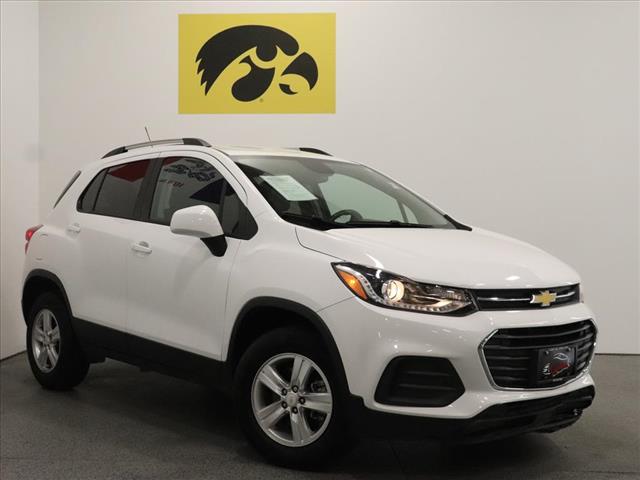 2022 Chevrolet Trax LT photo 2