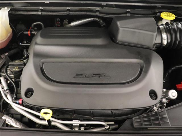 2022 Chrysler Pacifica Touring L:D13319