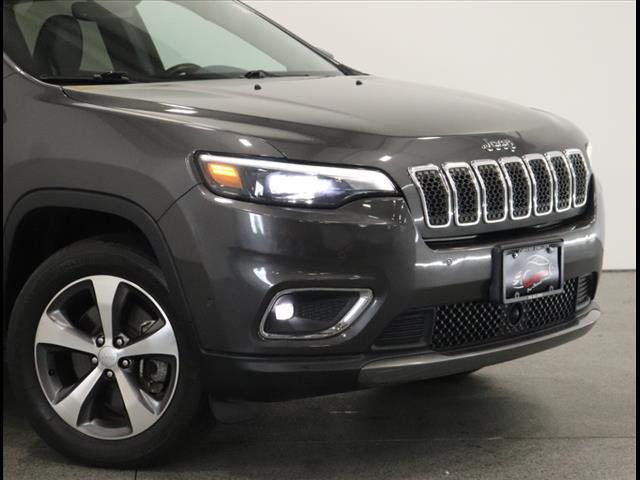 Photo of 2021 Jeep Cherokee Limited in Iowa City, IA - 3,  2021 Jeep Cherokee Limited:D12888