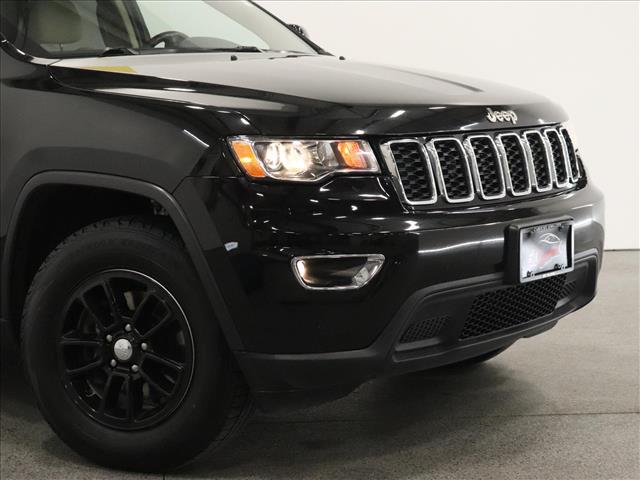 2020 Jeep Grand Cherokee Laredo:D13104A