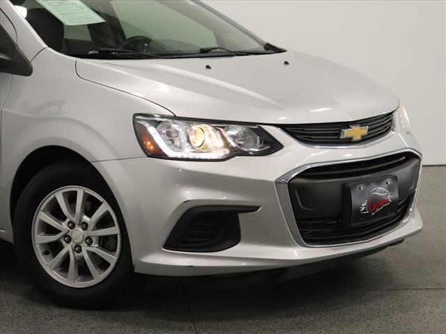 2020 Chevrolet Sonic LT photo 3