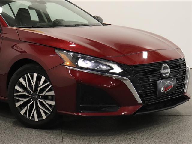 Photo of 2024 Nissan Altima 2.5 SV in Iowa City, IA - 3,  2024 Nissan Altima 2.5 SV:D13160