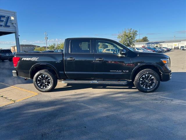 Photo of 2019 Nissan Titan PRO-4X in Iowa City, IA - 3,  2019 Nissan Titan PRO-4X:D13308