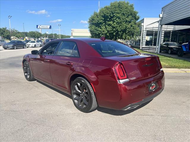 2021 Chrysler 300 S V6:D13801