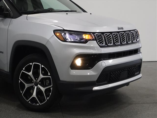 2025 Jeep Compass Limited:D13687